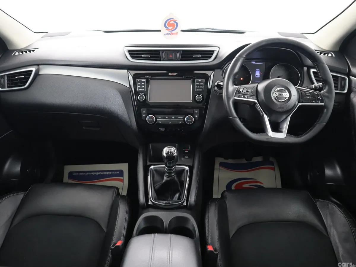 Nissan Qashqai SUV, Diesel, 2017, Blue