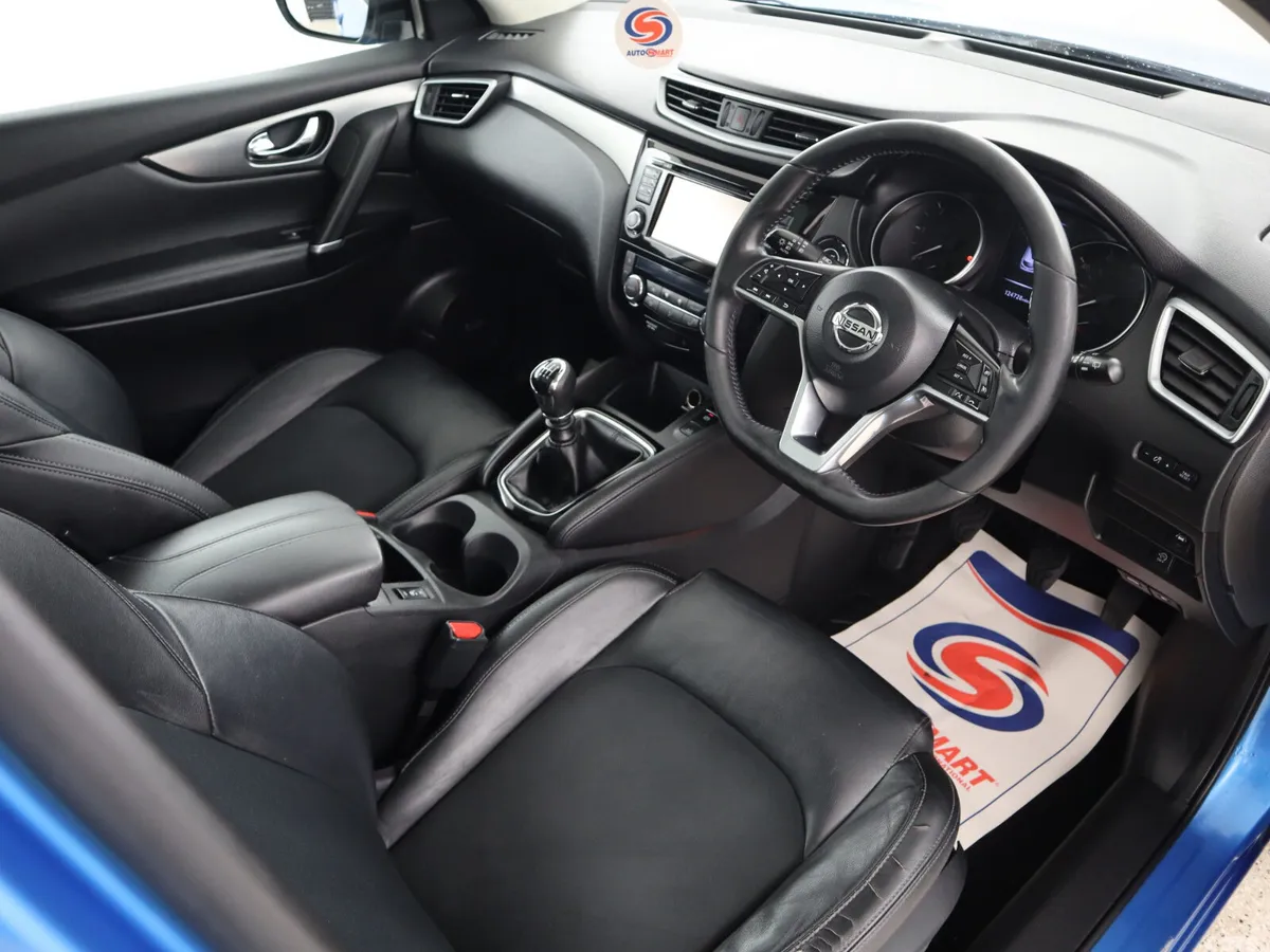 Nissan Qashqai SUV, Diesel, 2017, Blue