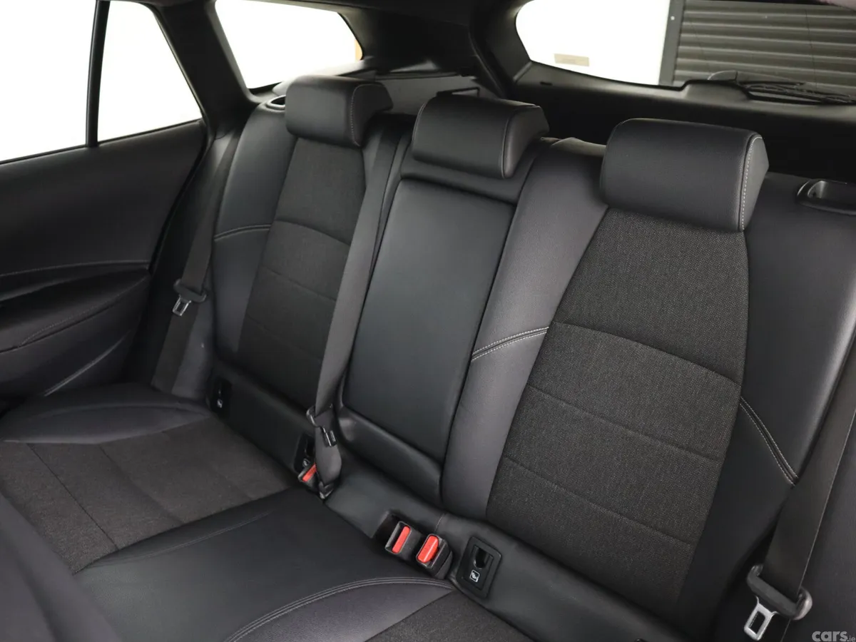 Toyota Corolla Estate, Petrol Hybrid, 2021, White