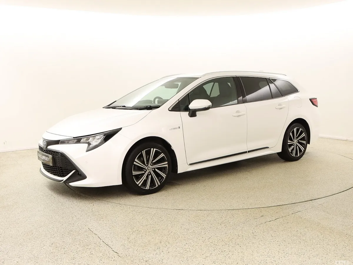 Toyota Corolla Estate, Petrol Hybrid, 2021, White