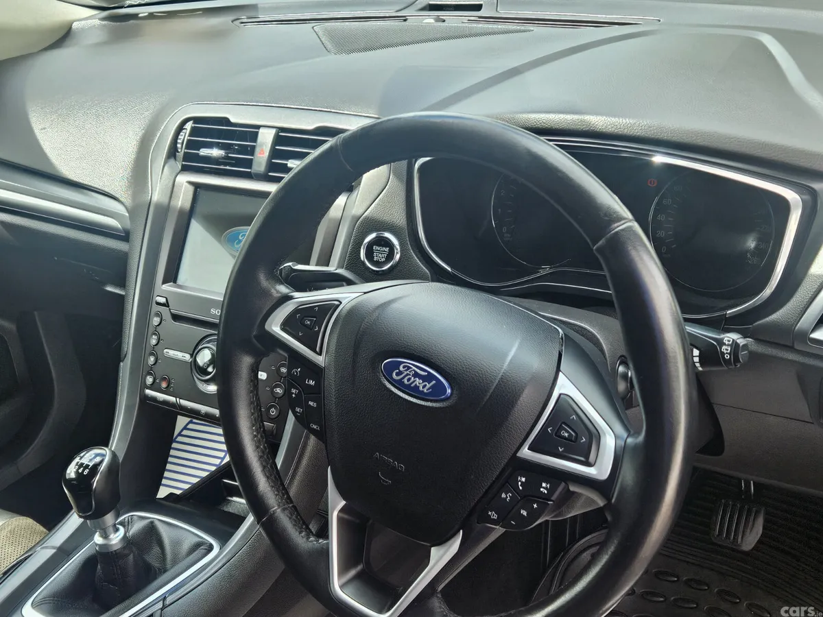 Ford Mondeo Hatchback, Diesel, 2019, Grey