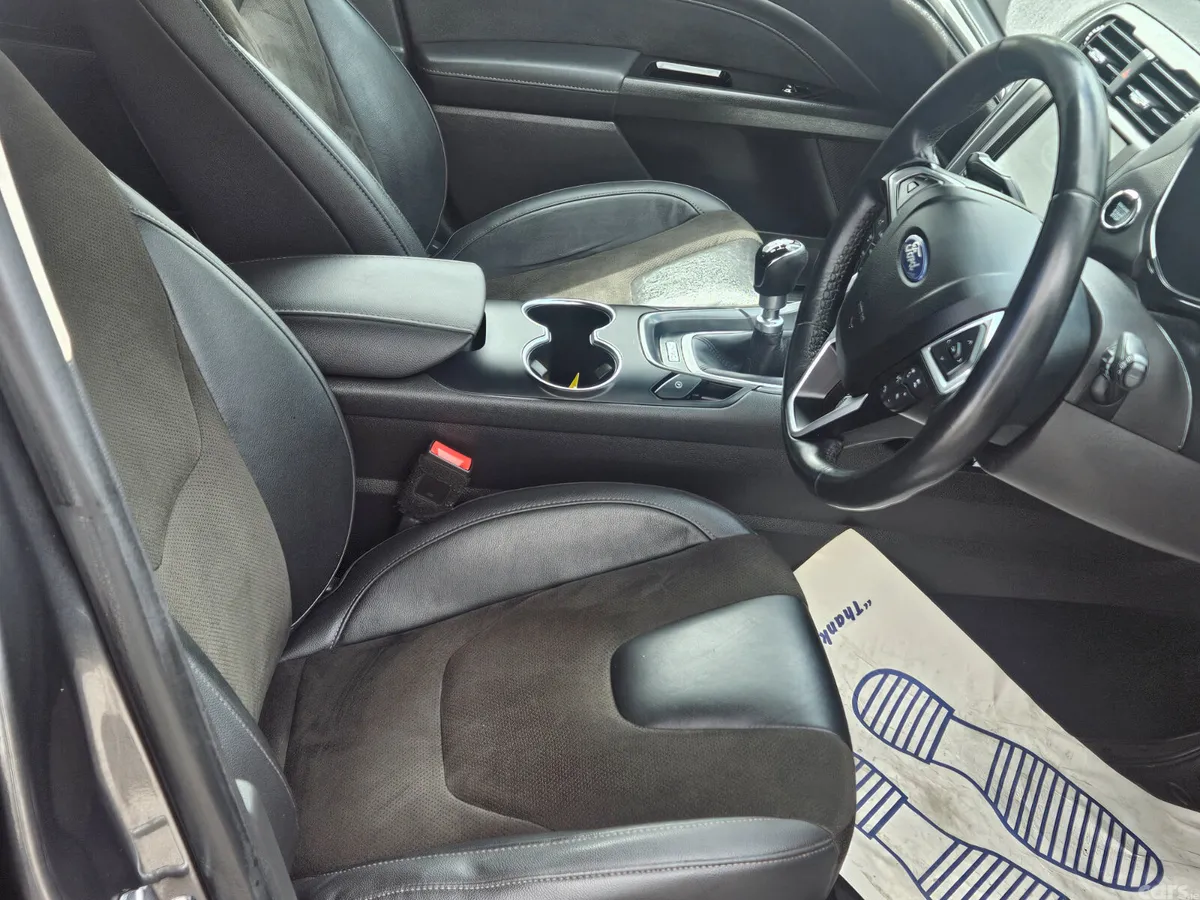 Ford Mondeo Hatchback, Diesel, 2019, Grey