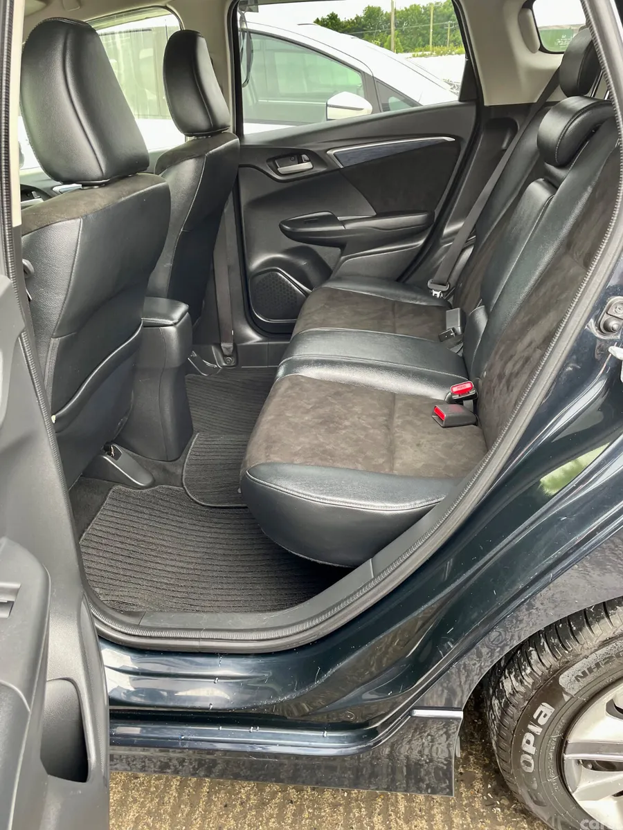 Honda Shuttle MPV, Petrol Hybrid, 2015, Blue