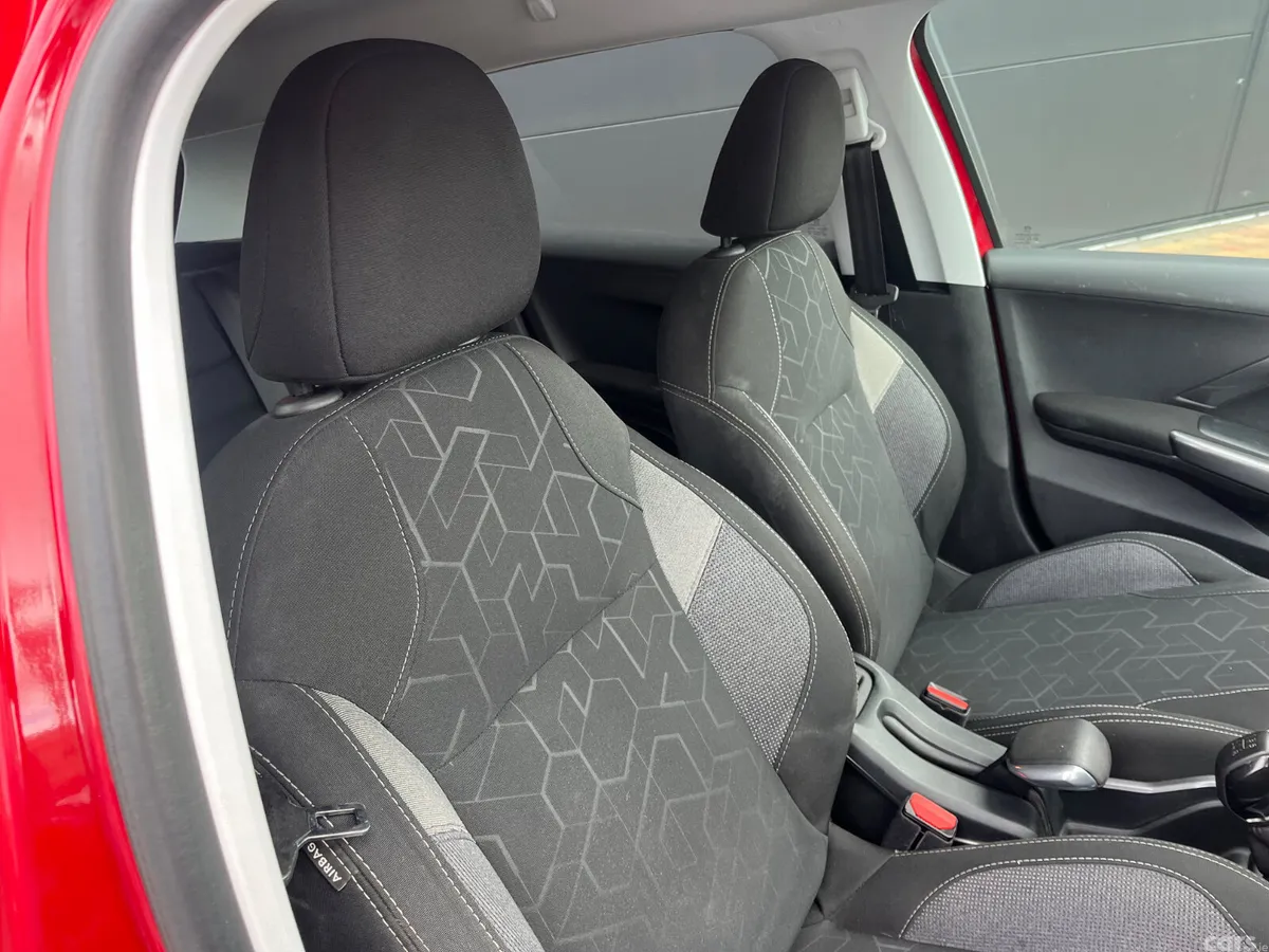 Peugeot 2008 Estate, Diesel, 2017, Red