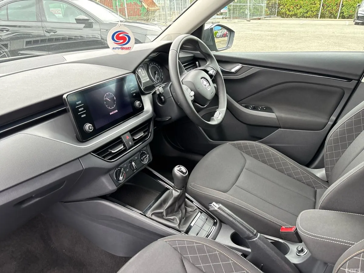 Skoda Kamiq Hatchback, Petrol, 2024, Grey