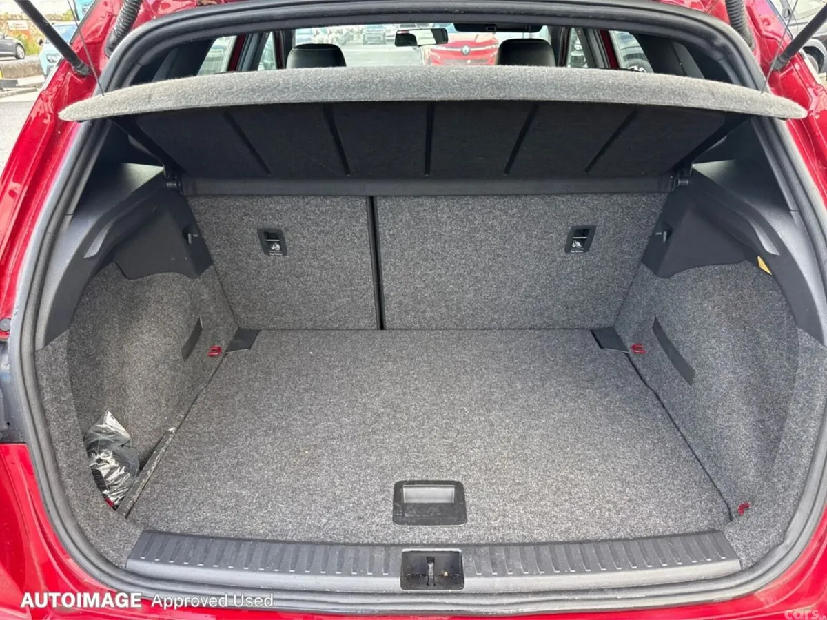 SEAT Arona SUV, Petrol, 2019, Red