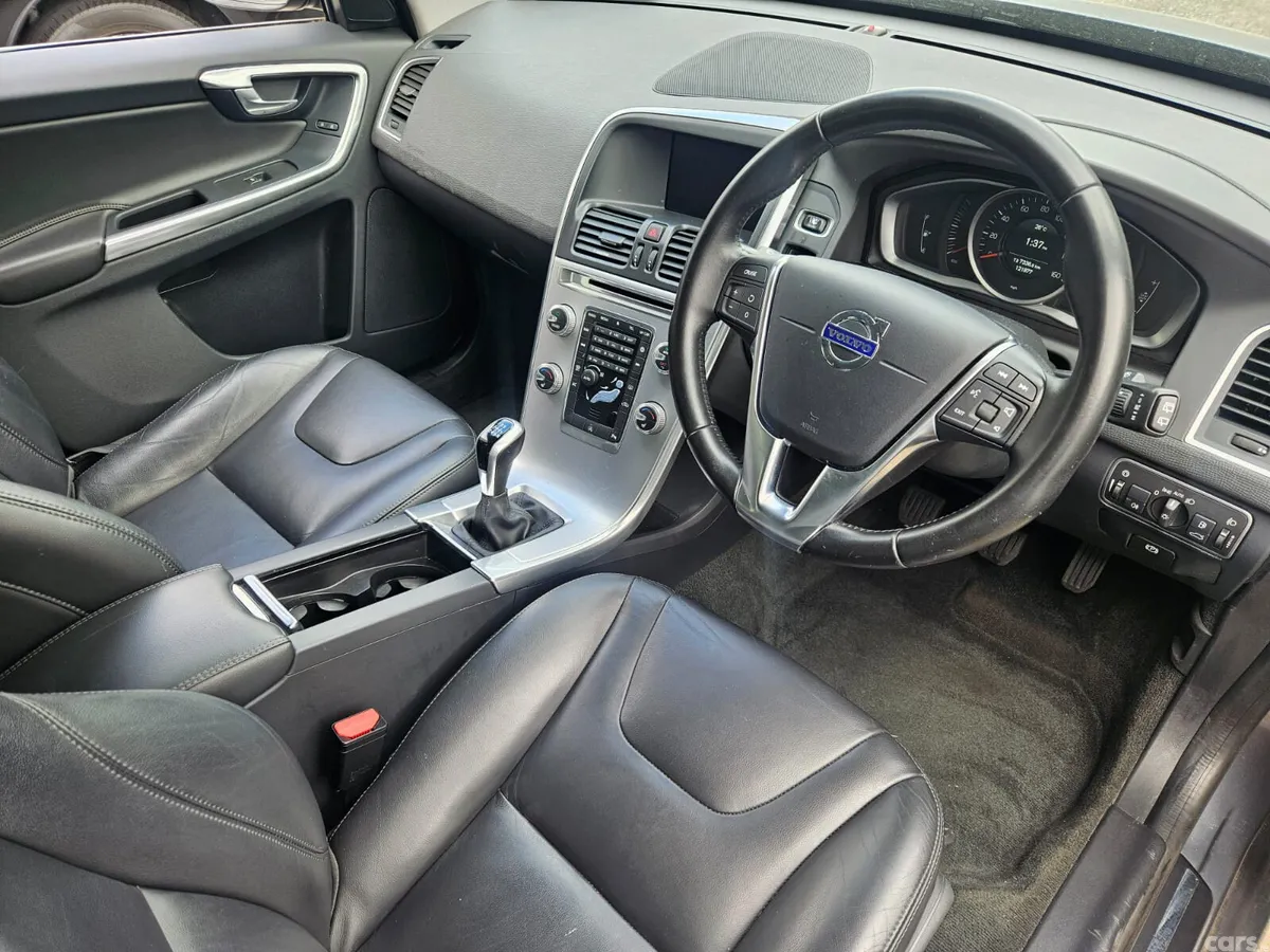 Volvo XC60 SUV, Diesel, 2017, Grey