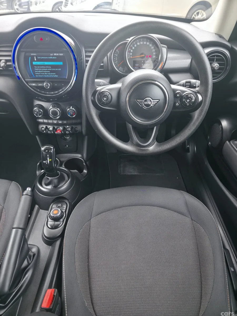 Mini Cooper Hatchback, Diesel, 2018, Green