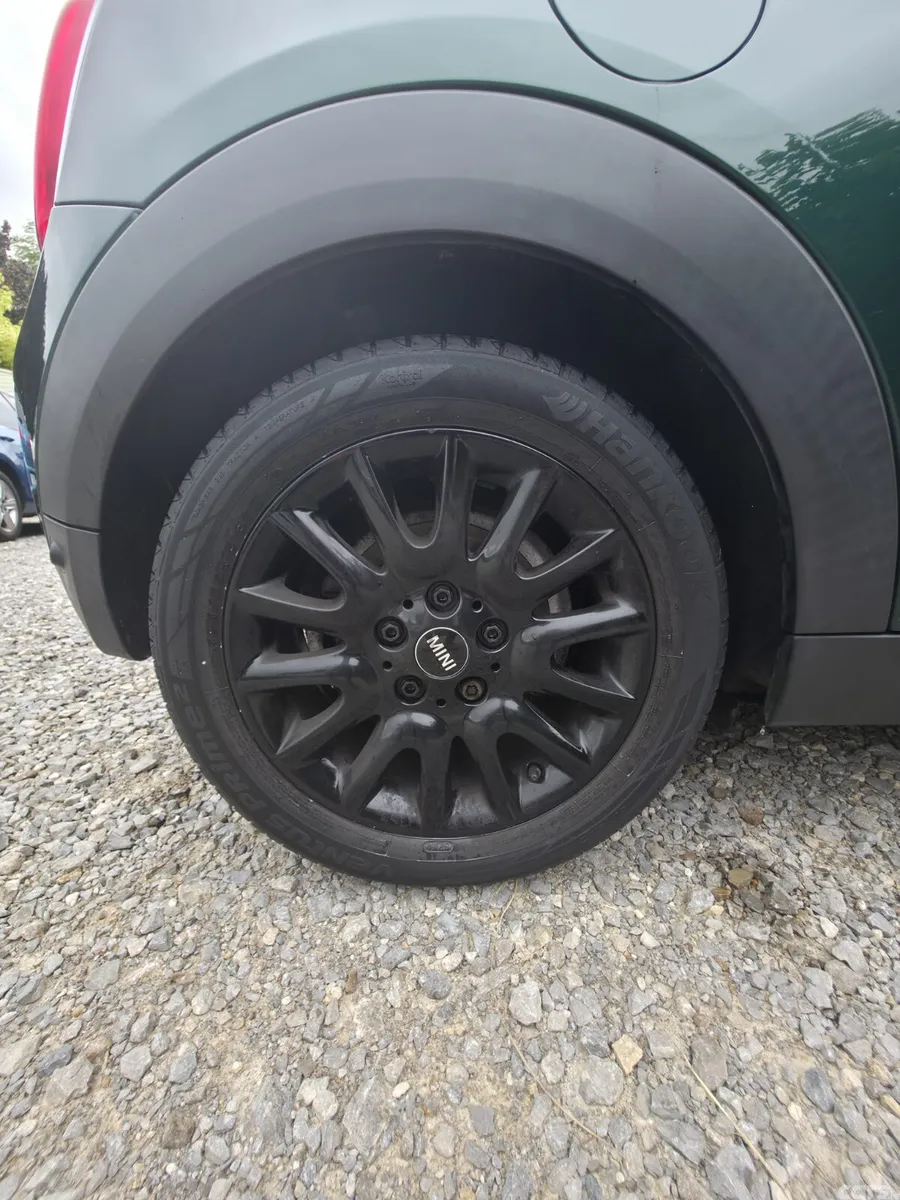 Mini Cooper Hatchback, Diesel, 2018, Green