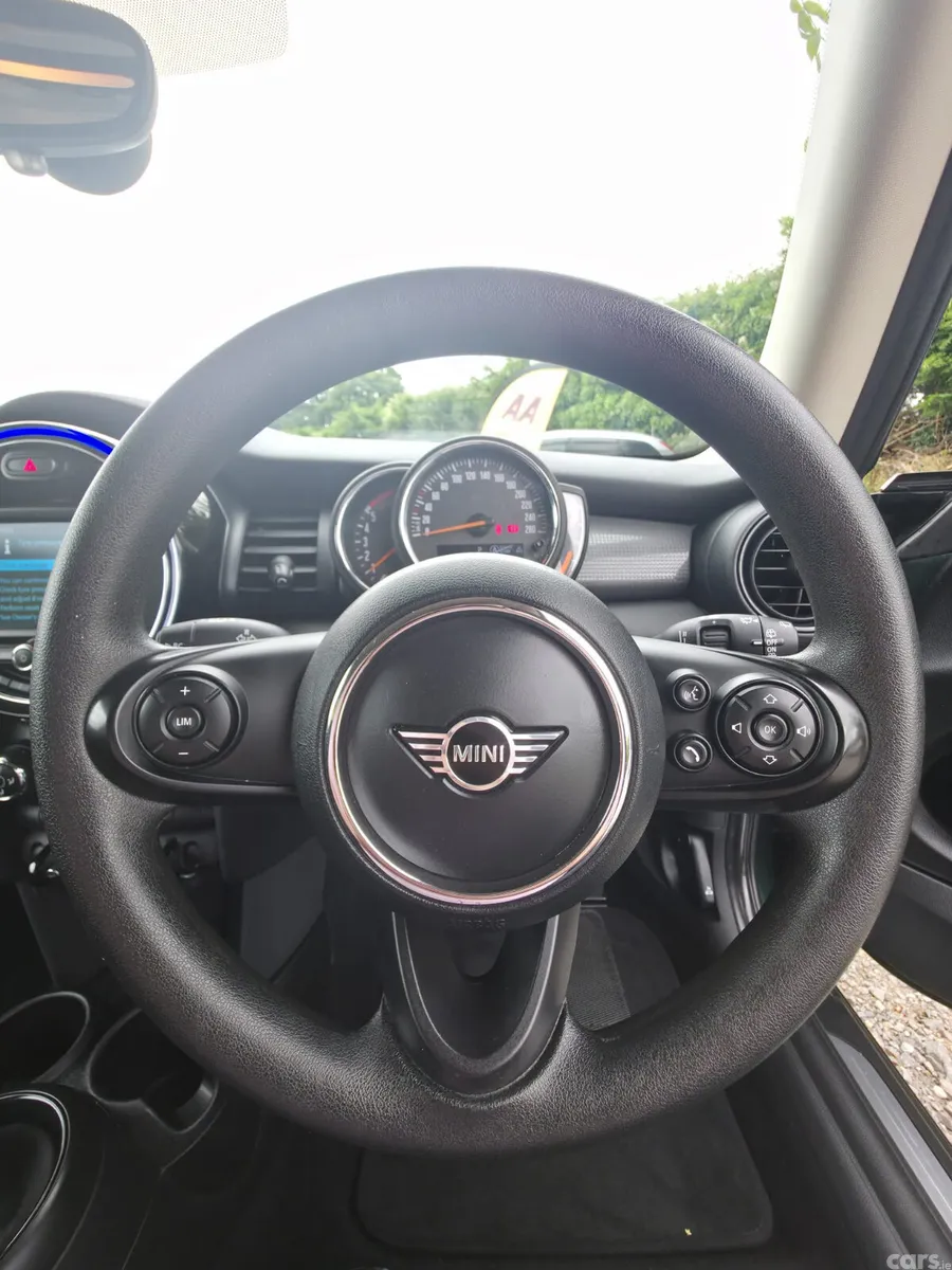 Mini Cooper Hatchback, Diesel, 2018, Green