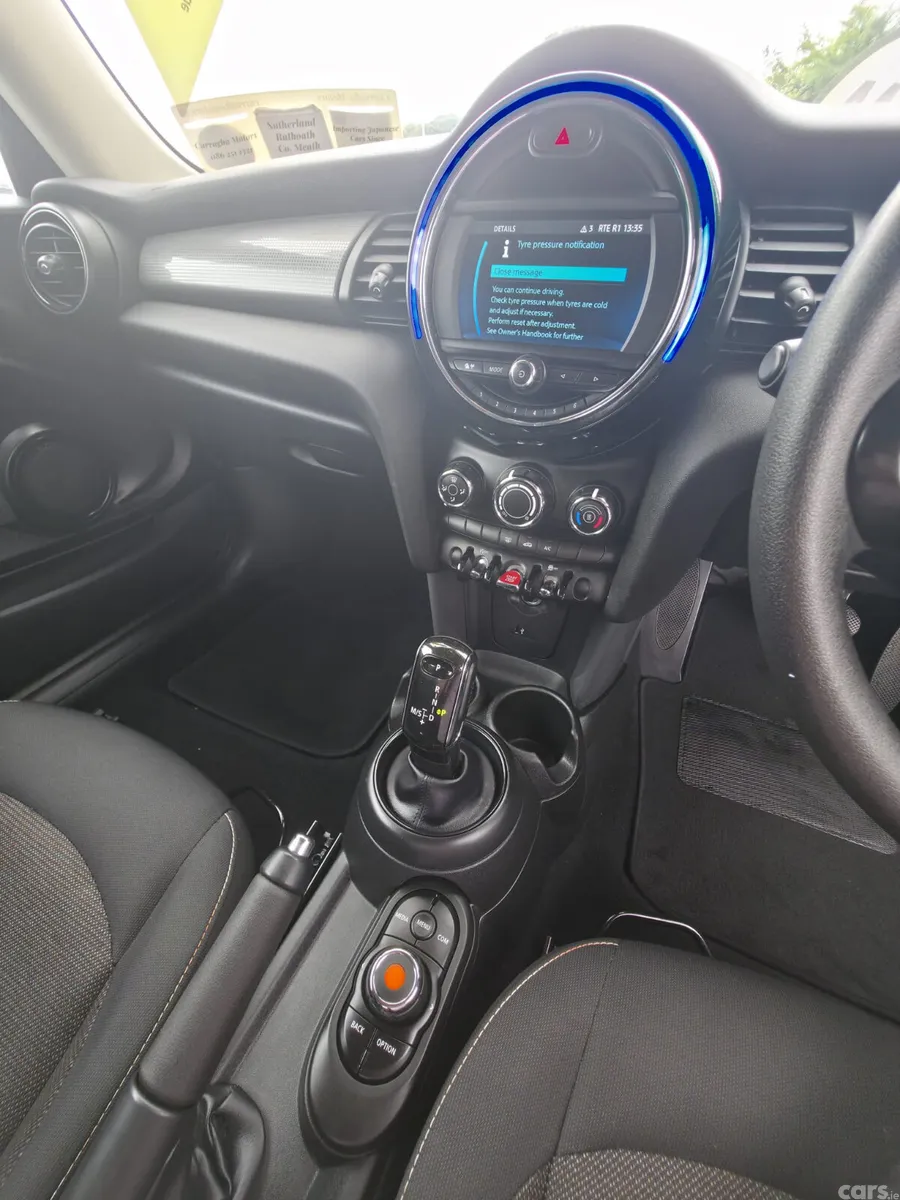 Mini Cooper Hatchback, Diesel, 2018, Green