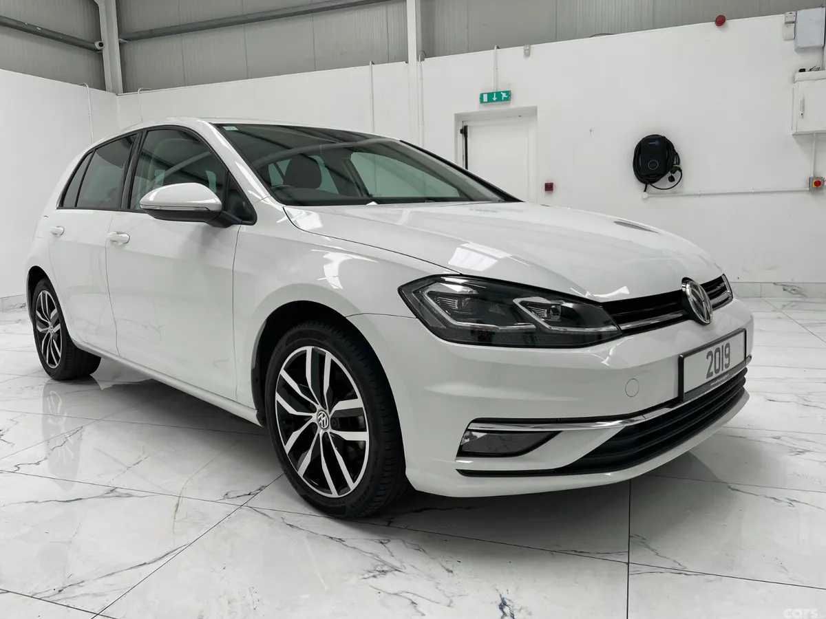 Volkswagen Golf Hatchback, Petrol, 2019, White