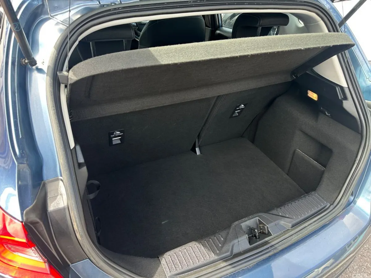 Ford Fiesta Hatchback, Petrol, 2019, Blue