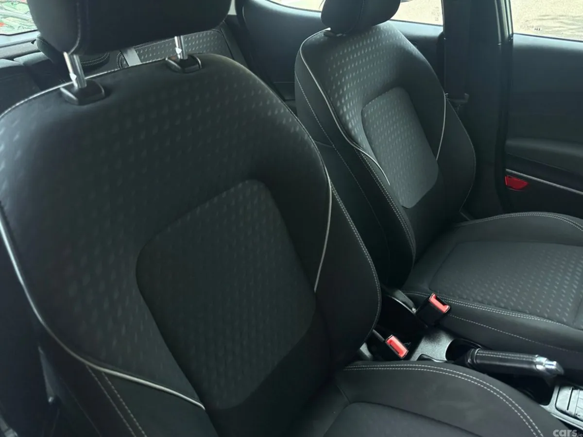 Ford Fiesta Hatchback, Petrol, 2019, Blue