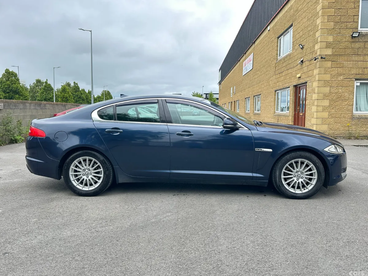 Jaguar XF Saloon, Diesel, 2013, Blue