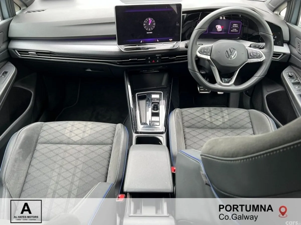 Volkswagen Golf Hatchback, Diesel, 2025, Silver