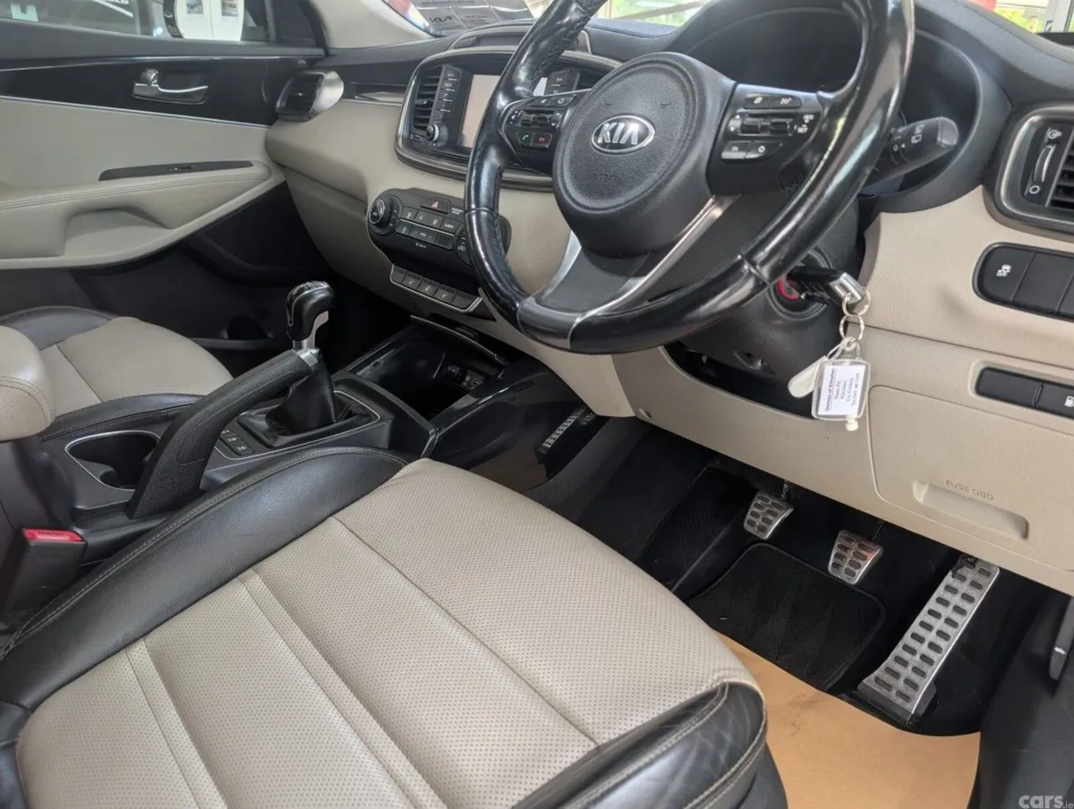 Kia Sorento SUV, Diesel, 2018, Grey