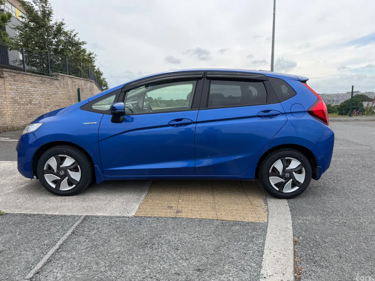 Honda Fit Hatchback, Petrol Hybrid, 2014, Blue