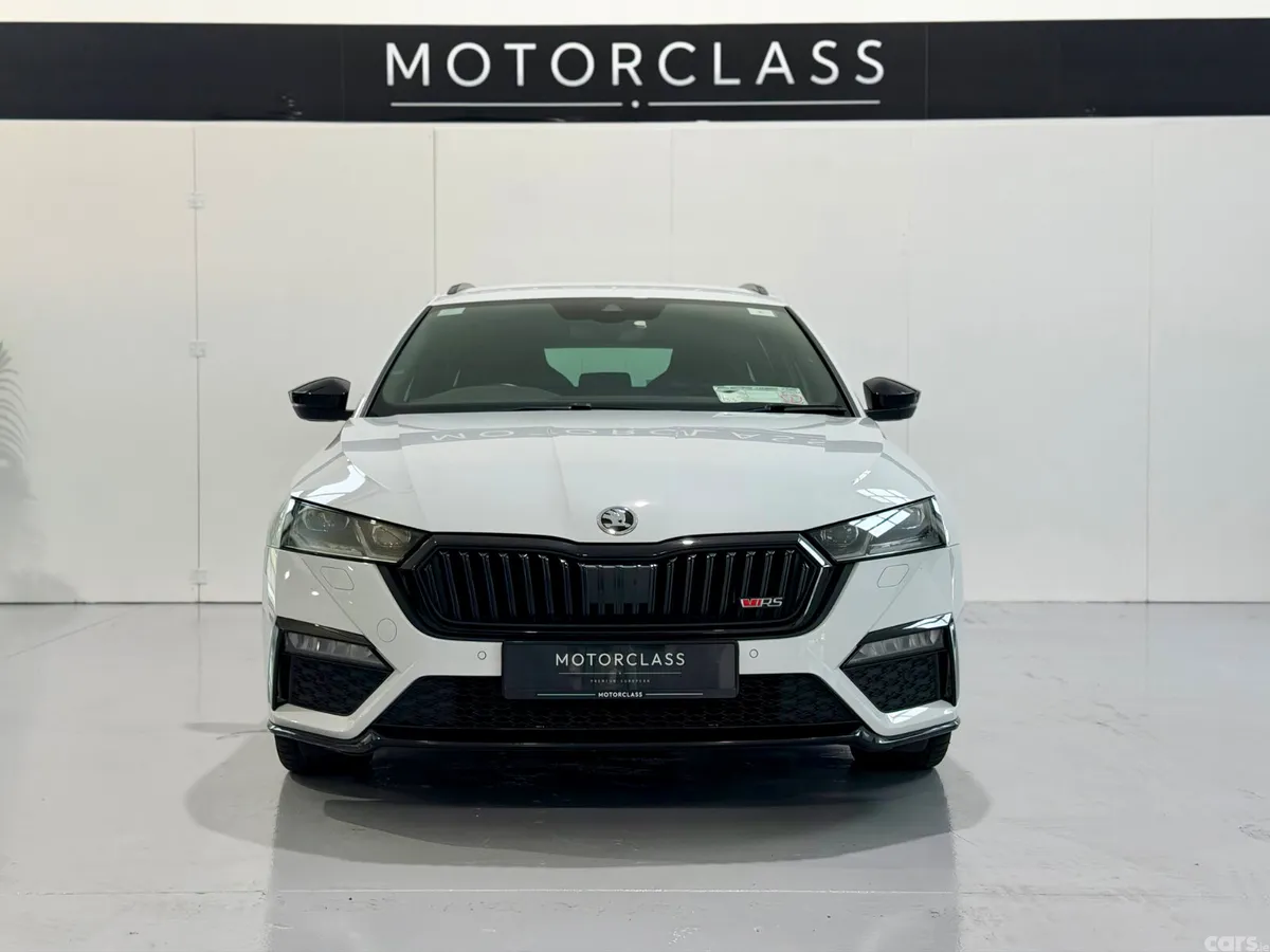 Skoda Octavia Estate, Diesel, 2023, White