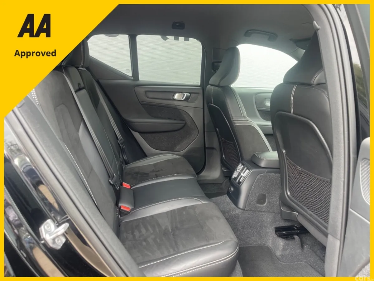 Volvo XC40 SUV, Petrol Plug-in Hybrid, 2021, Black