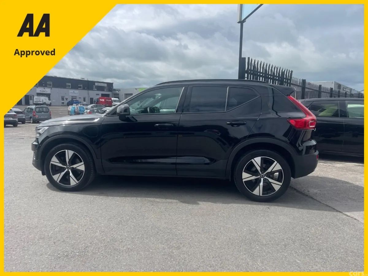 Volvo XC40 SUV, Petrol Plug-in Hybrid, 2021, Black