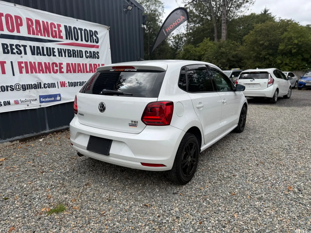 Volkswagen Polo Hatchback, Petrol, 2015, White