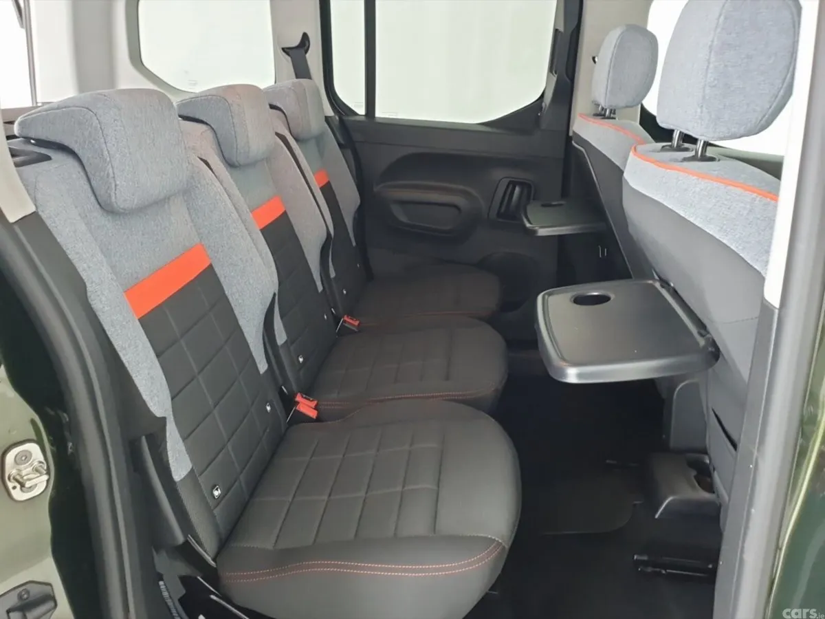 Citroen Berlingo MPV, Electric, 2025, Green