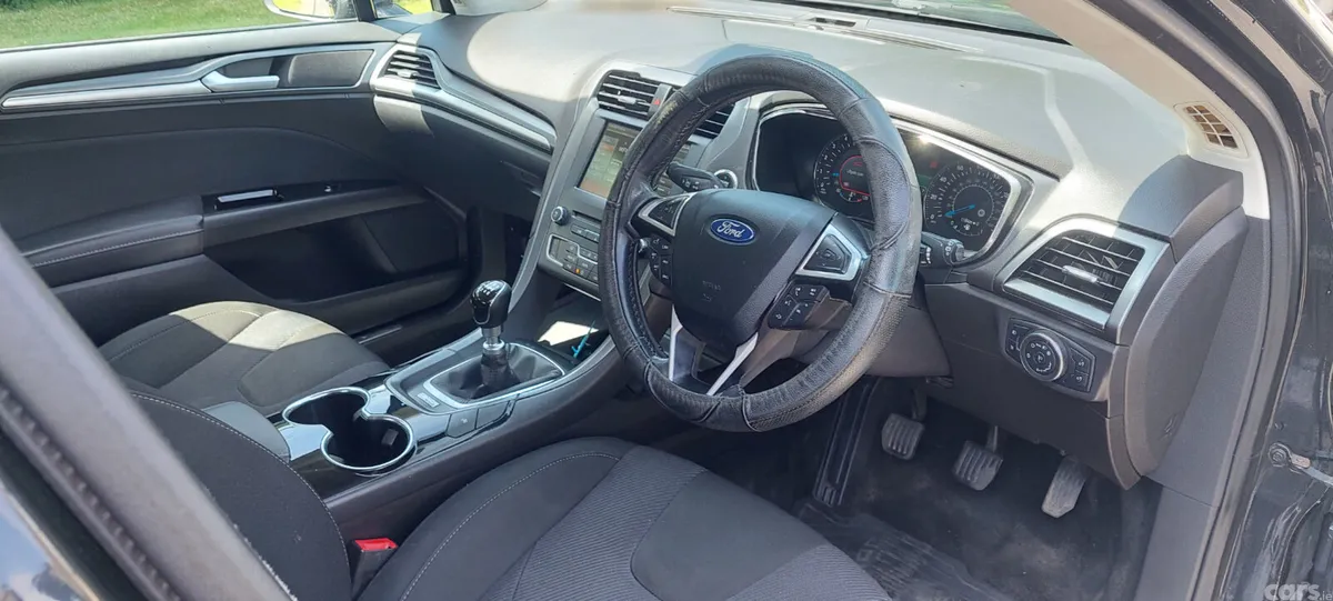 Ford Mondeo Hatchback, Diesel, 2015, Black