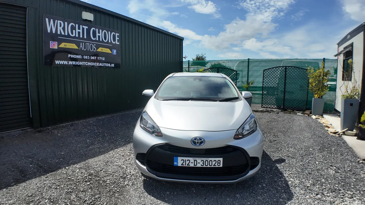 Toyota Aqua Hatchback, Petrol Hybrid, 2021, Silver