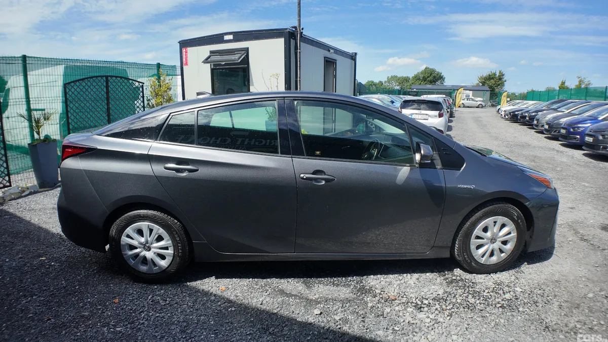 Toyota Prius Hatchback, Petrol Hybrid, 2020, Grey