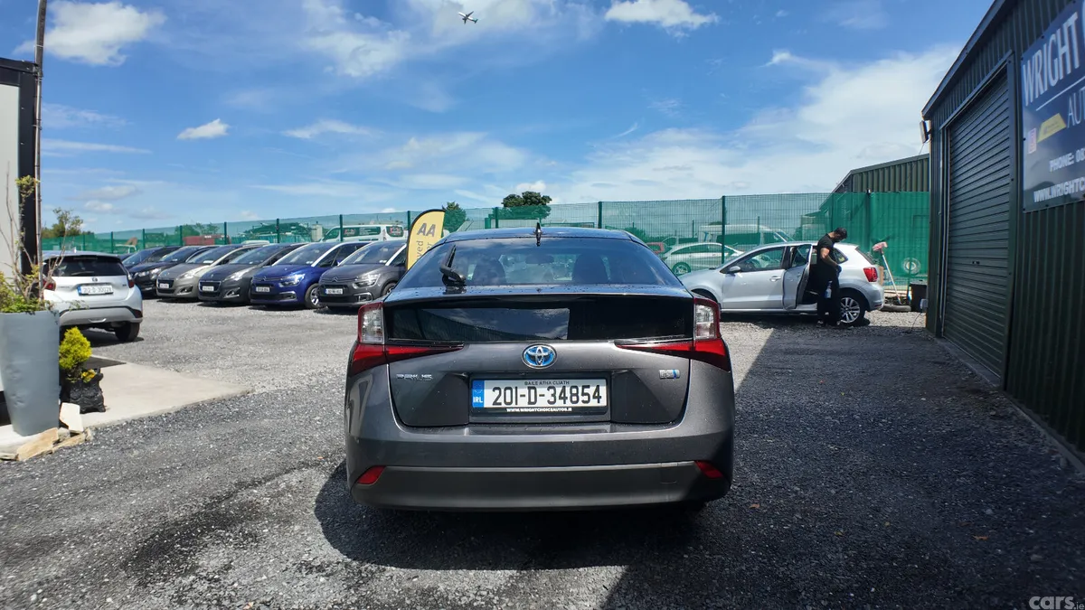 Toyota Prius Hatchback, Petrol Hybrid, 2020, Grey