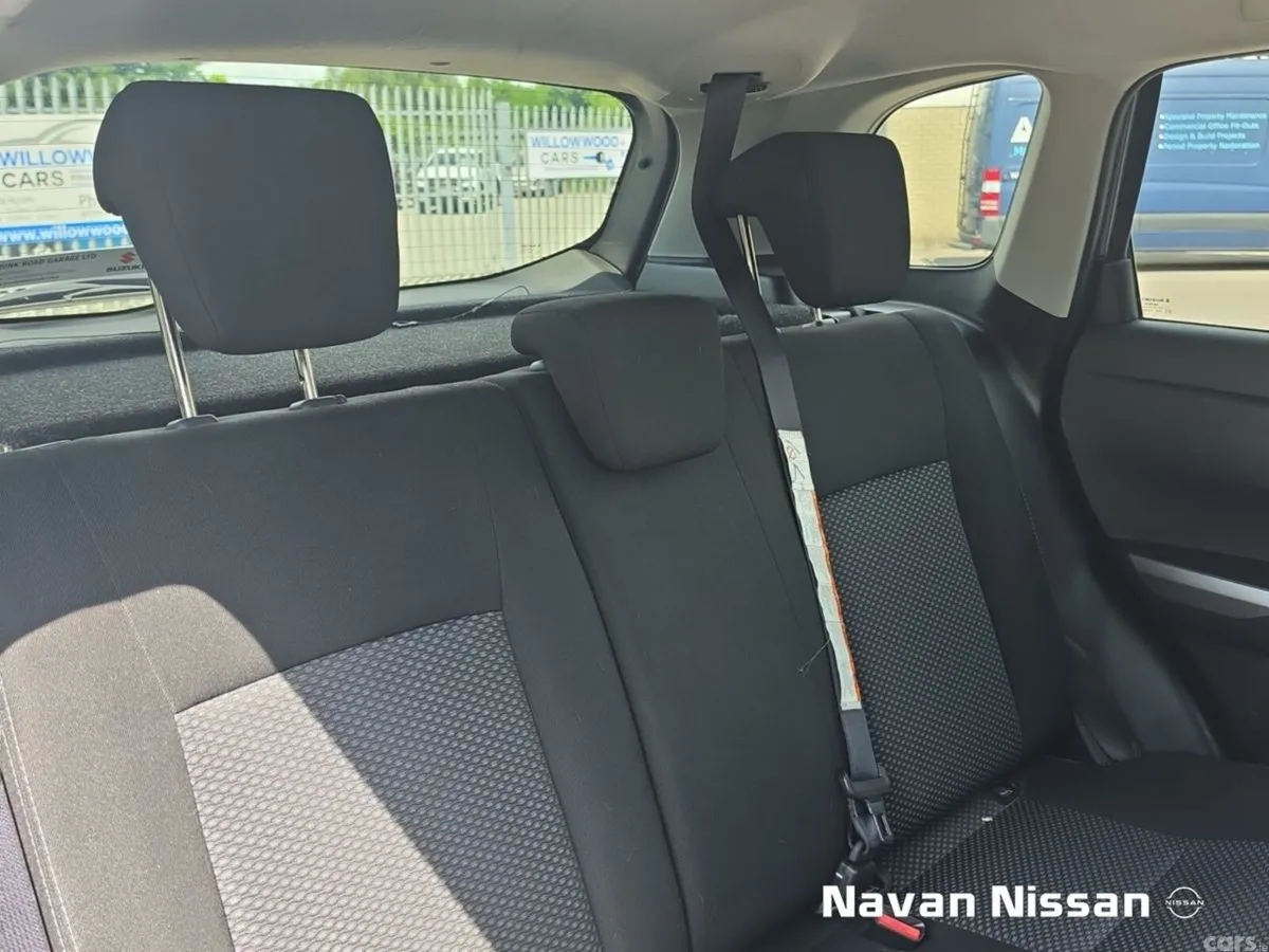 Suzuki Vitara SUV, Petrol Hybrid, 2023, Grey