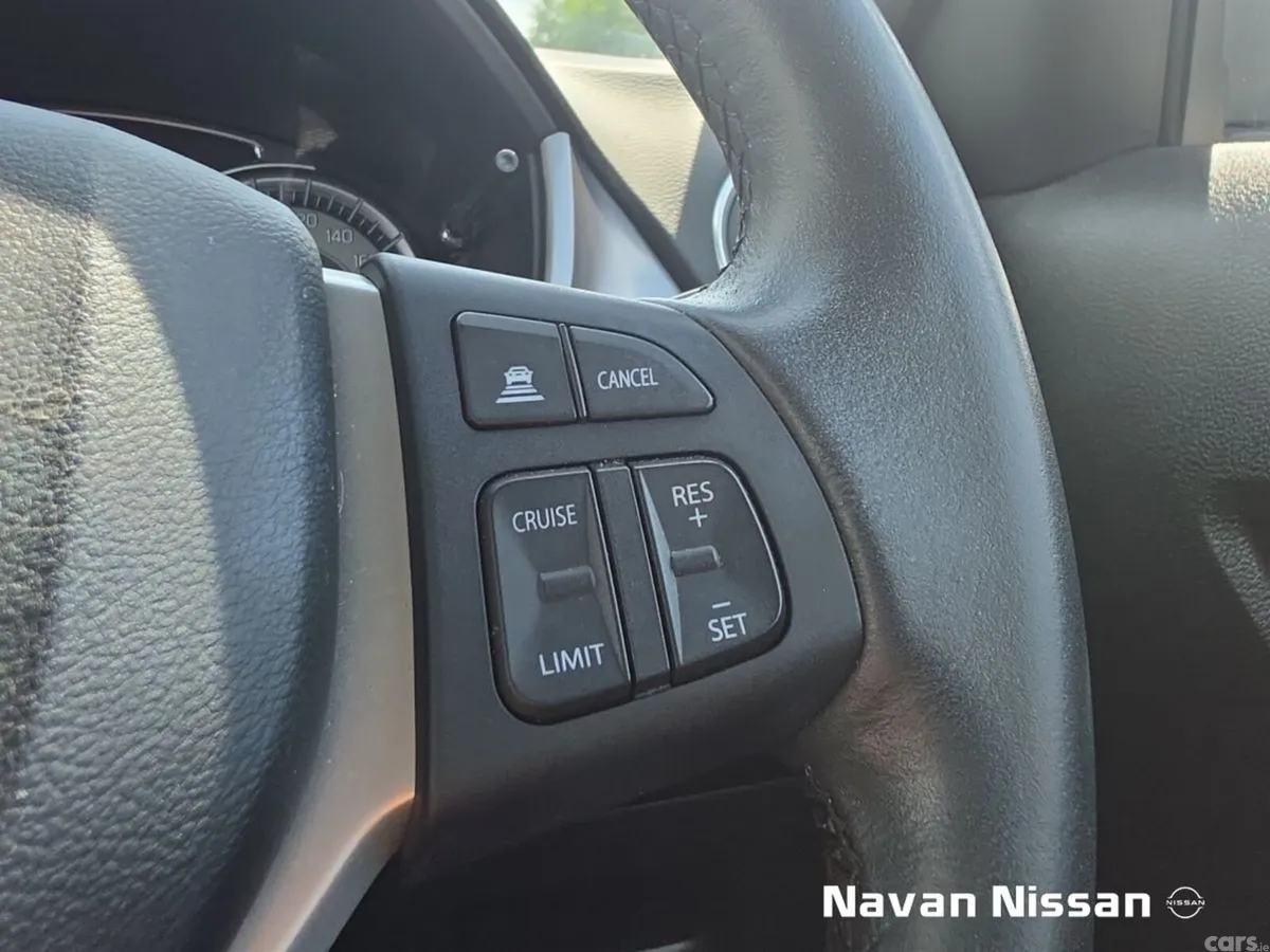 Suzuki Vitara SUV, Petrol Hybrid, 2023, Grey