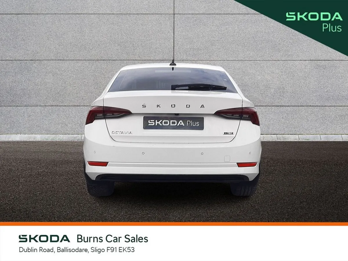 Skoda Octavia Saloon, Petrol Hybrid, 2024, White
