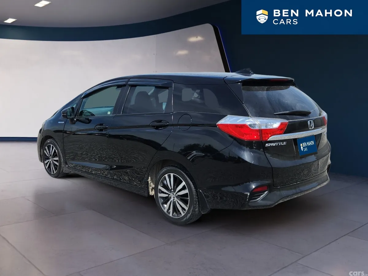 Honda Shuttle MPV, Petrol Hybrid, 2017, Black