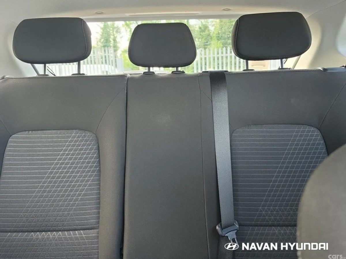 Hyundai i20 Hatchback, Petrol, 2023, White