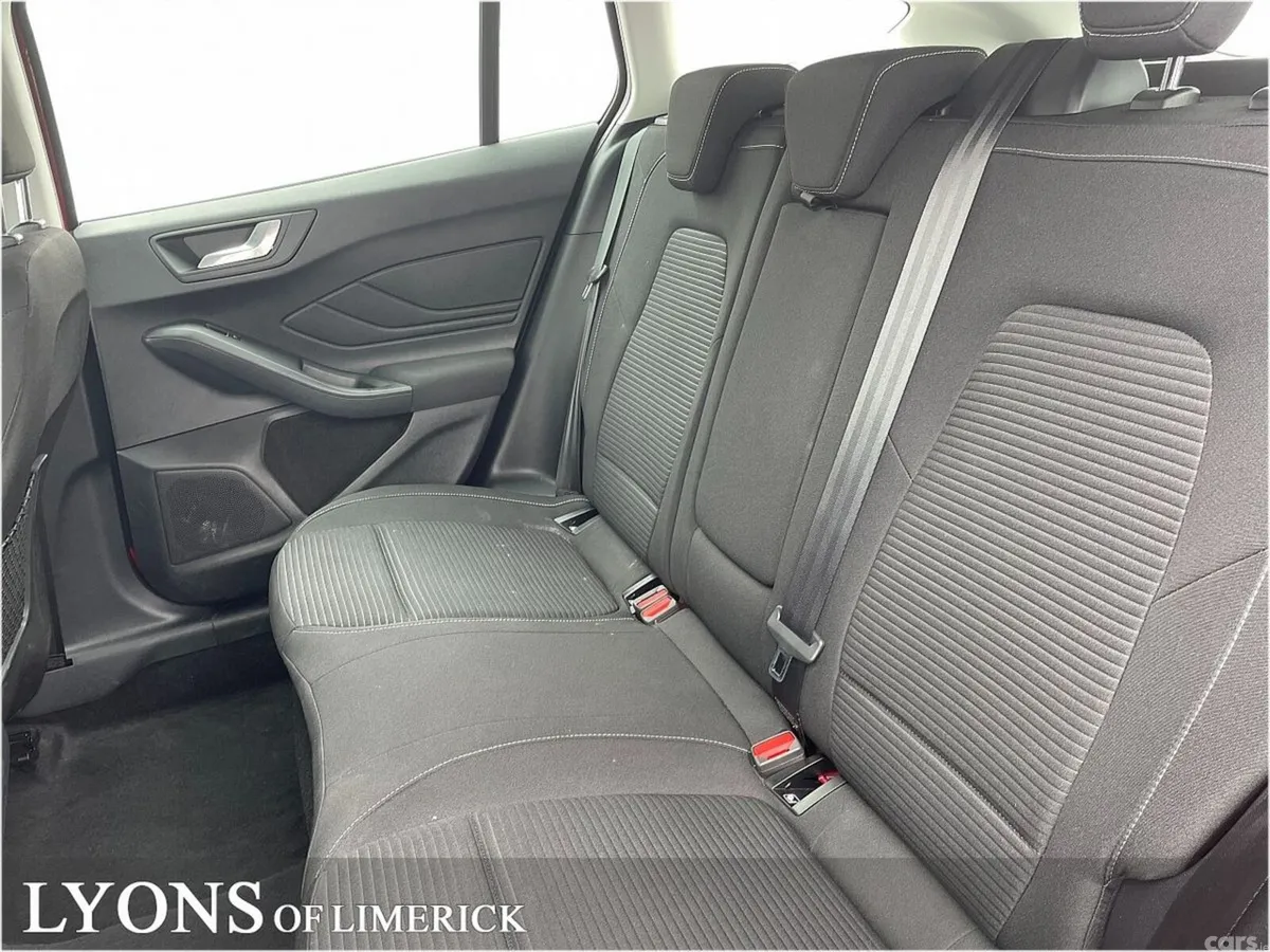 Ford Focus Estate, Petrol, 2022, Red