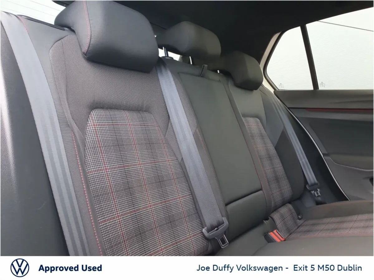 Volkswagen Golf Estate, Petrol, 2022, White