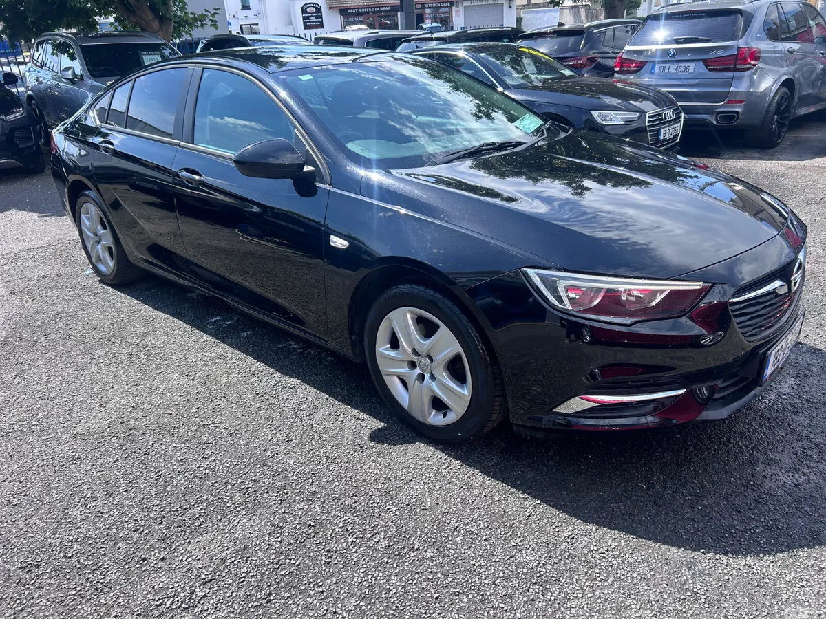 Opel Insignia Hatchback, Diesel, 2018, Black