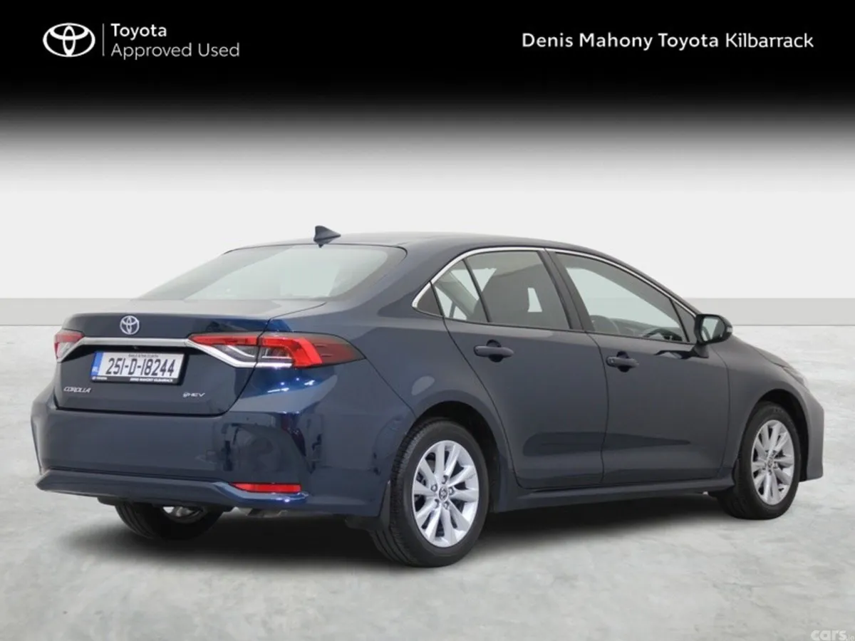 Toyota Corolla Saloon, Petrol Hybrid, 2025, Blue