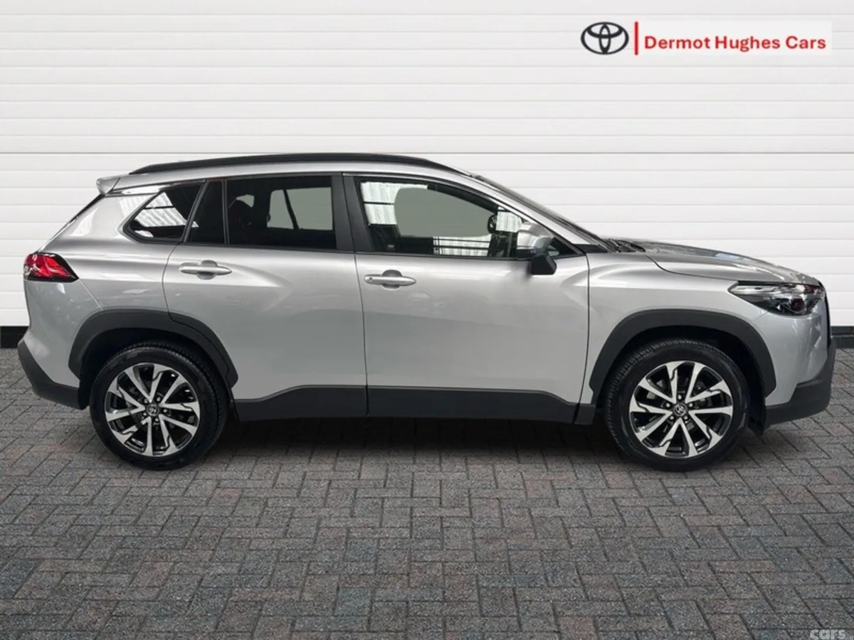 Toyota Corolla Cross Hatchback, Petrol Hybrid, 2023, Silver