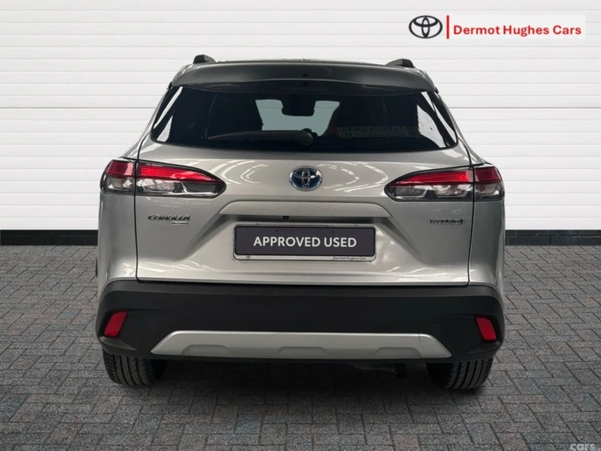 Toyota Corolla Cross Hatchback, Petrol Hybrid, 2023, Silver