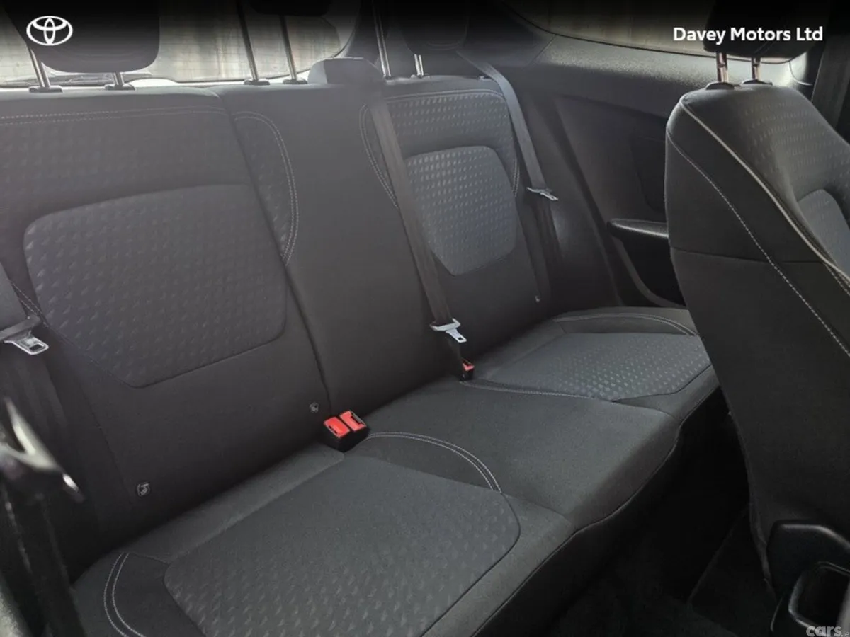 Ford Fiesta Hatchback, Petrol, 2018, Blue