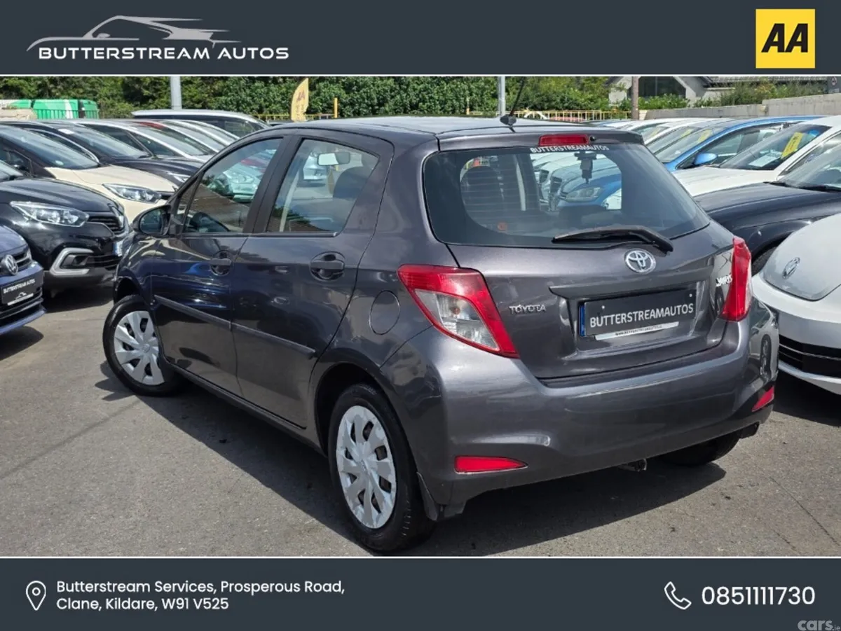 Toyota Yaris Hatchback, Petrol, 2014, Grey