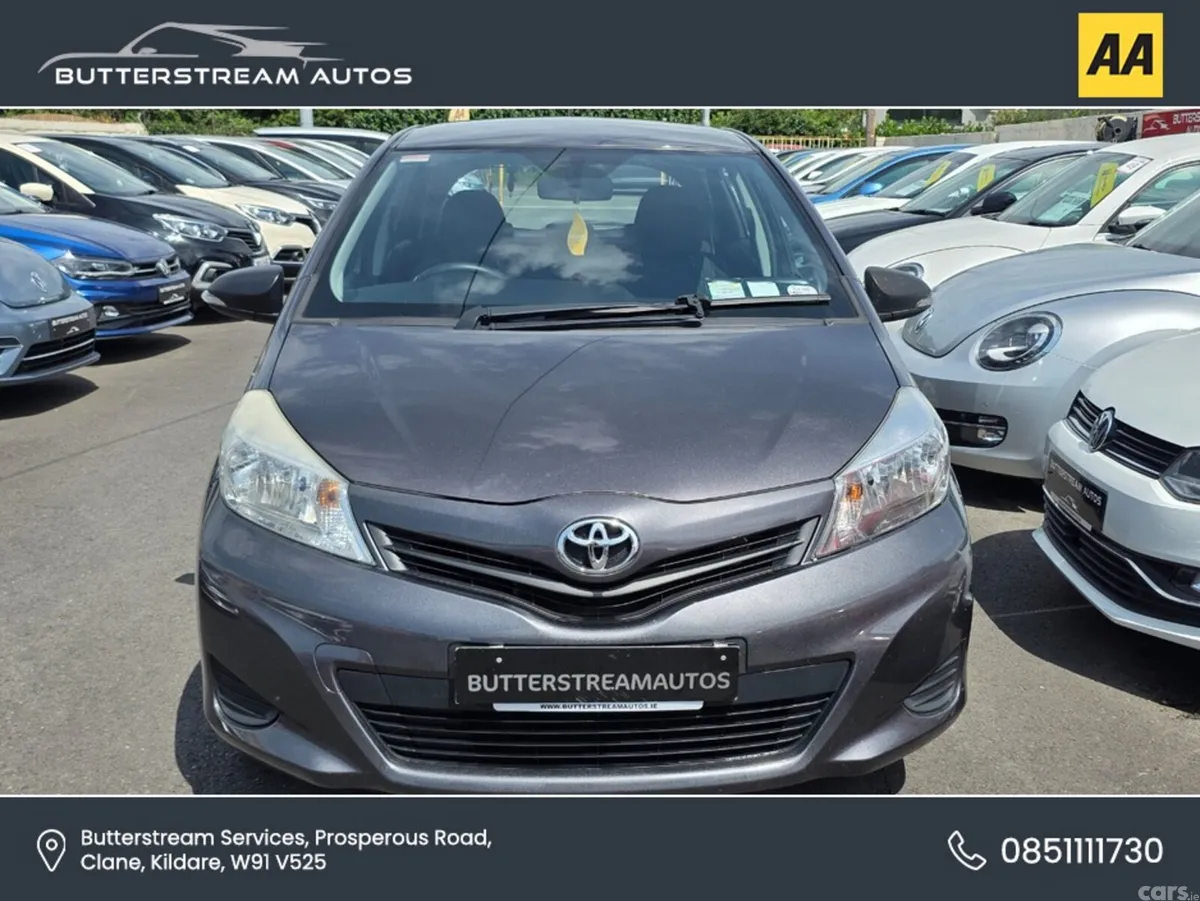 Toyota Yaris Hatchback, Petrol, 2014, Grey