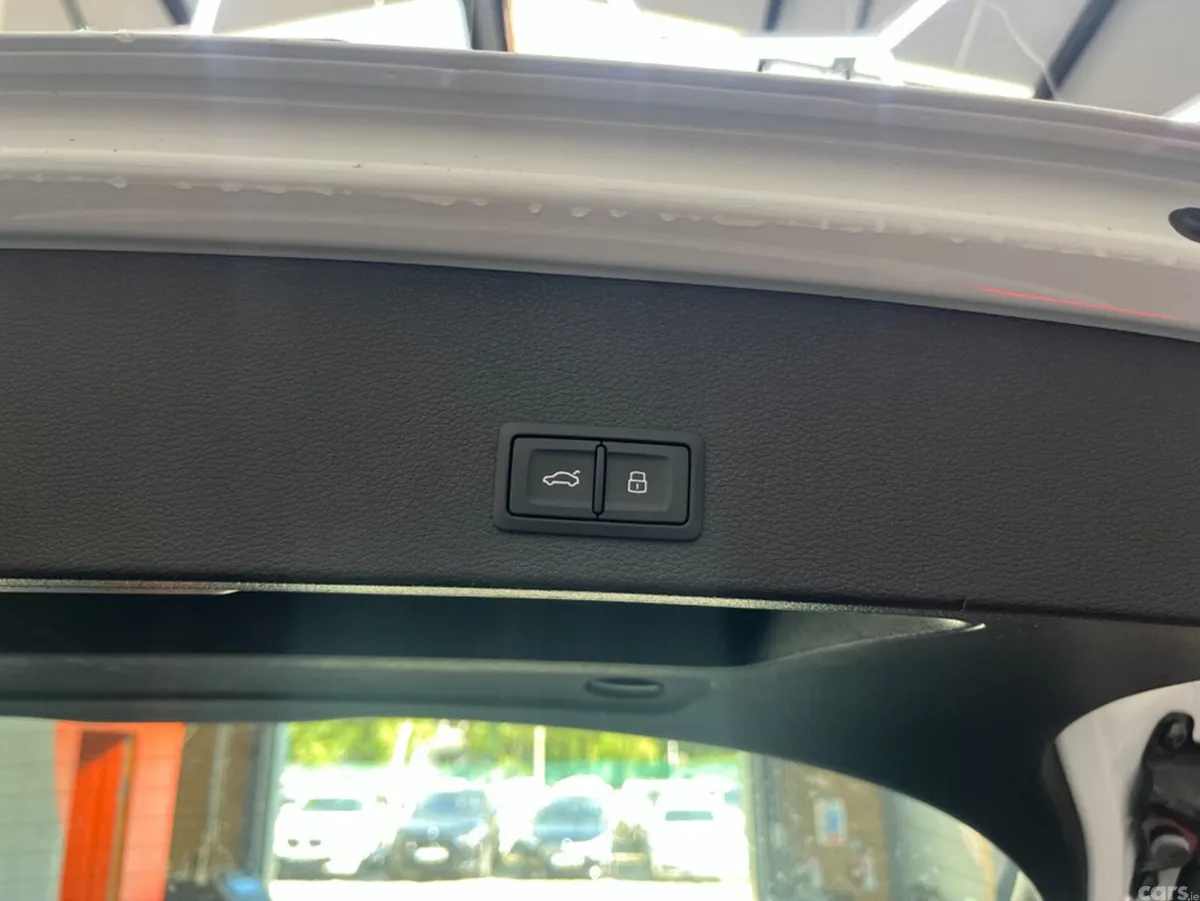 Audi Q2 SUV, Diesel, 2023, White