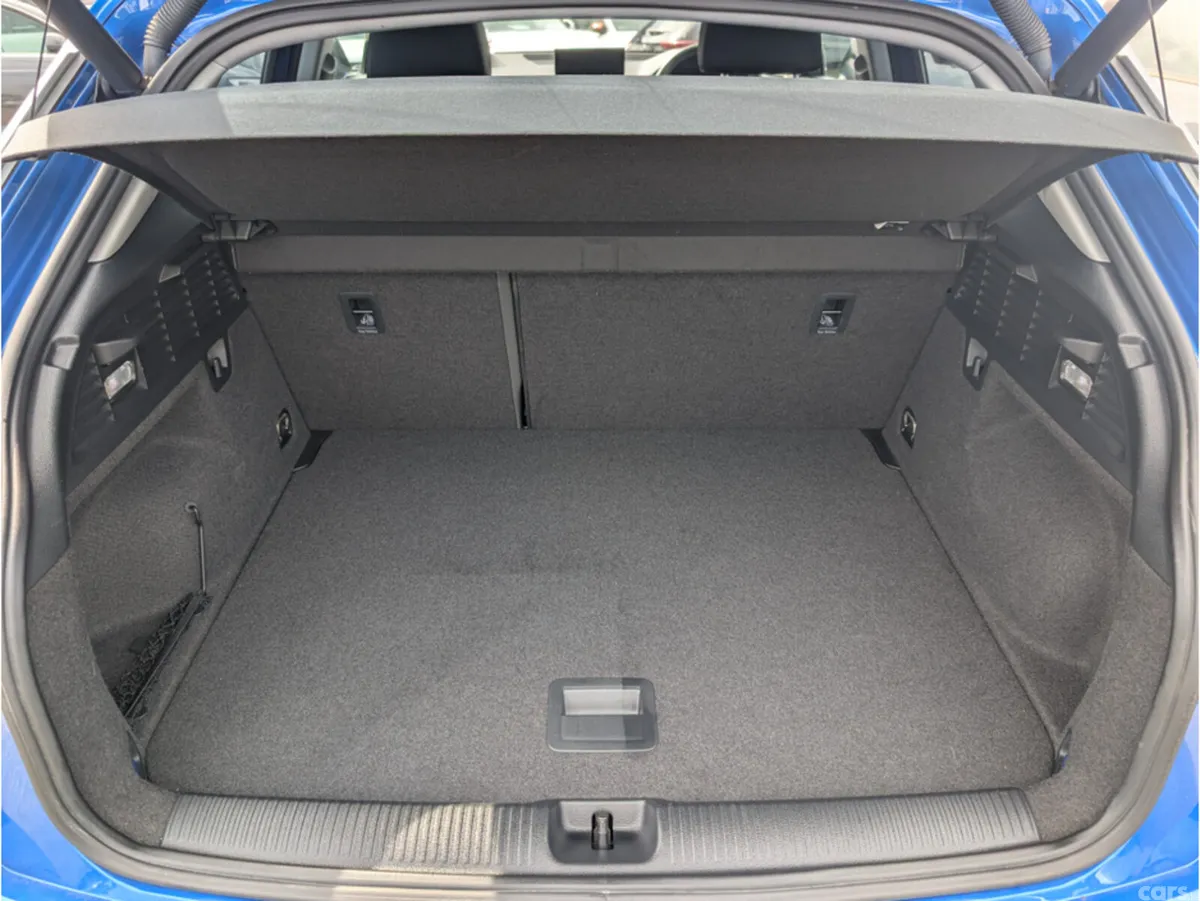 Audi Q2 Hatchback, Petrol, 2019, Blue