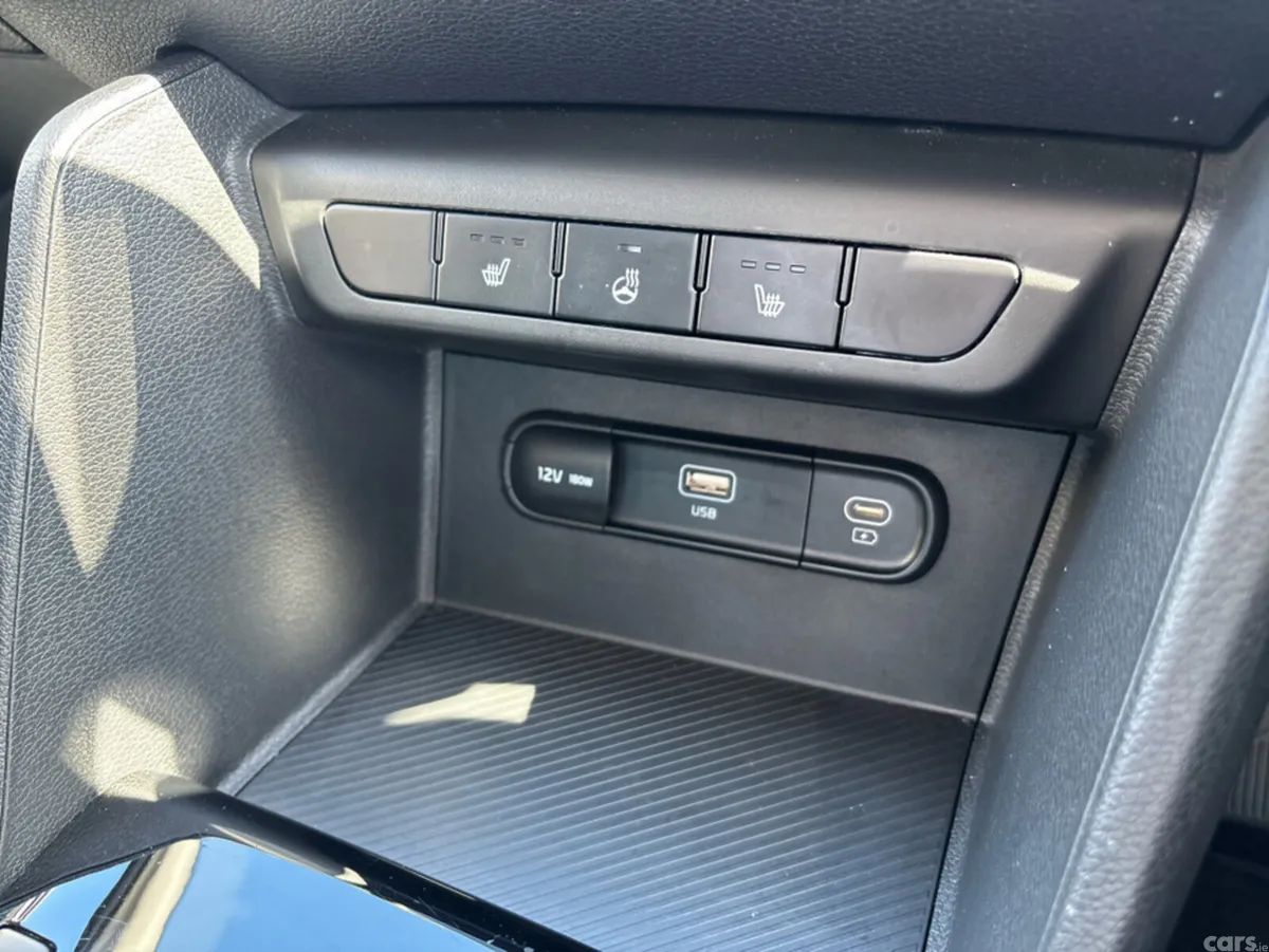 Kia Sportage MPV, Diesel Hybrid, 2023, Grey