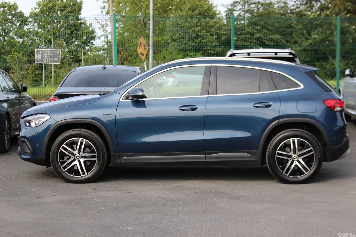 Mercedes-Benz GLA SUV, Petrol Plug-in Hybrid, 2021, Blue