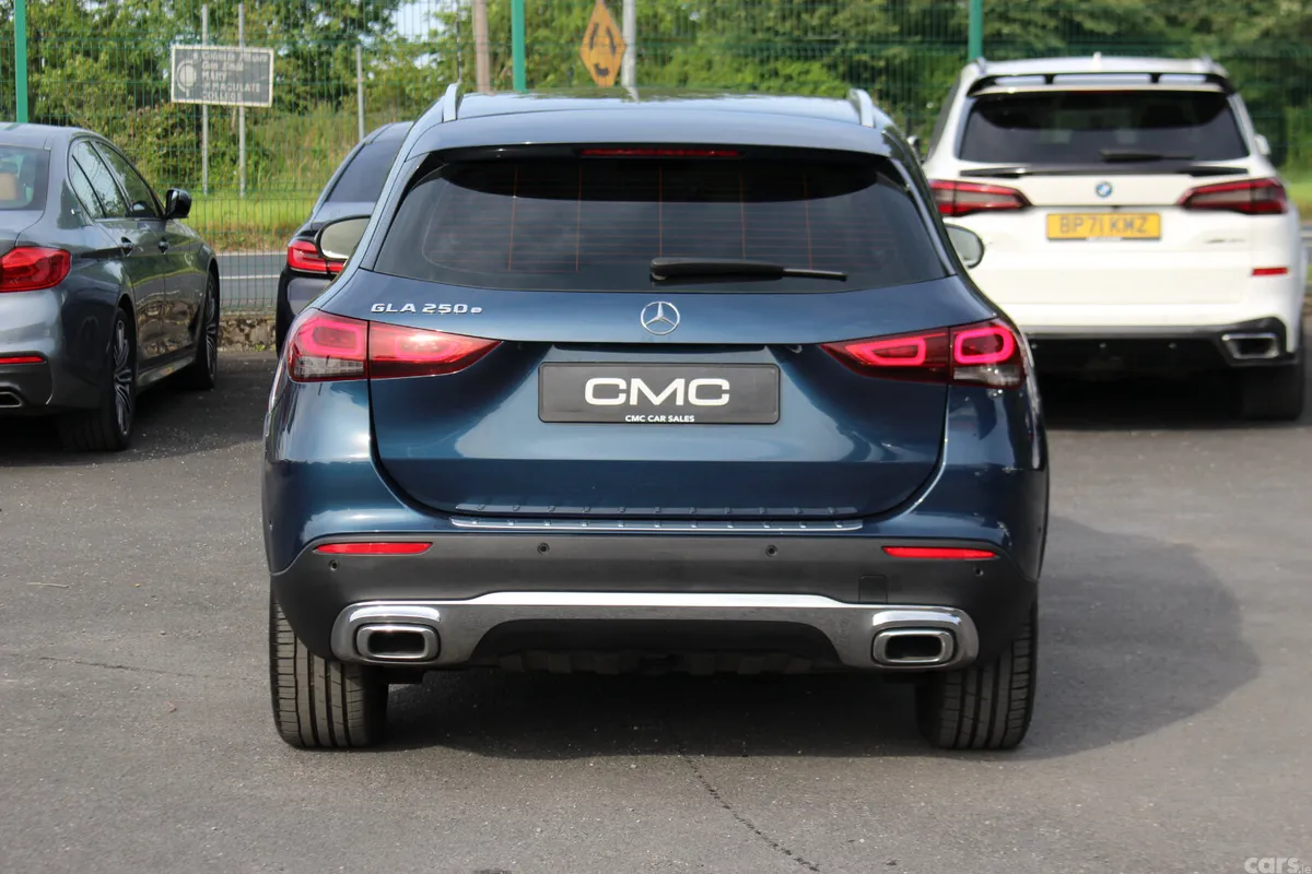 Mercedes-Benz GLA SUV, Petrol Plug-in Hybrid, 2021, Blue